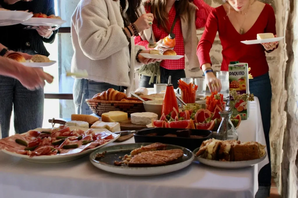 Buffet convivial pour mariage et événement au Pays Basque à Maison Salié