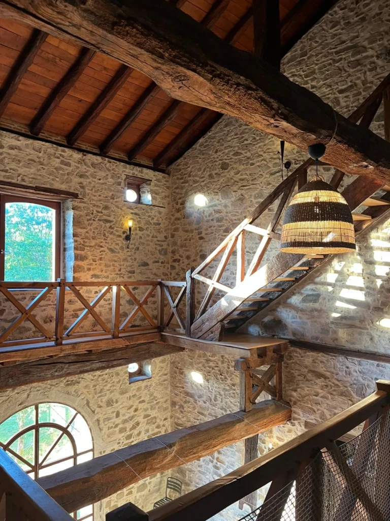 Mezzanine et charpente en bois de Maison Salié